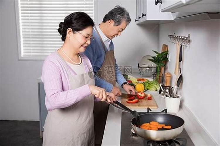 属鸡男和属牛女的婚配好不好