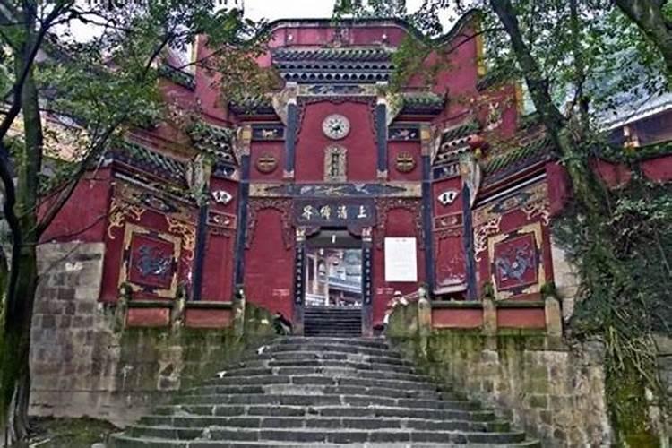 太岁锦囊送在寺院什么地方送