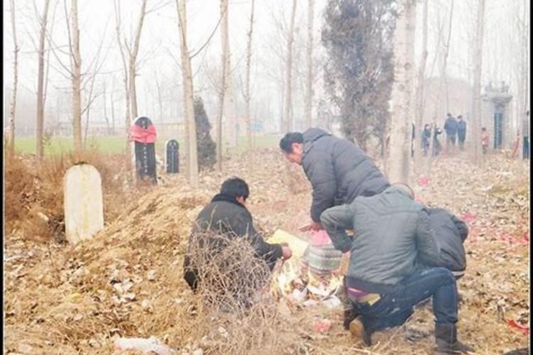 给死去的亲人祭祀什么